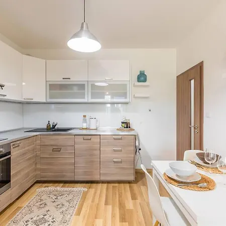 Slovakia Modern Jegeho Retreat Apartment *